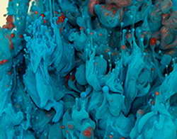 Доллар обыгрывает активы-убежища